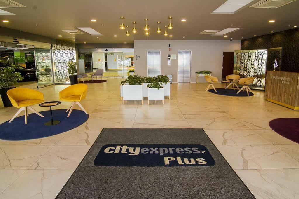 City Express Plus By Marriott Cancun Aeropuerto Riviera Bagian luar foto